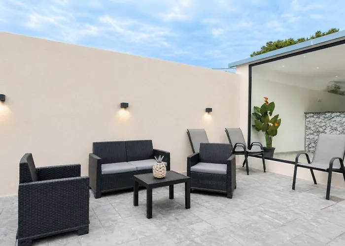 Ath Airport Suites Free Shuttle From And To Athens Airport